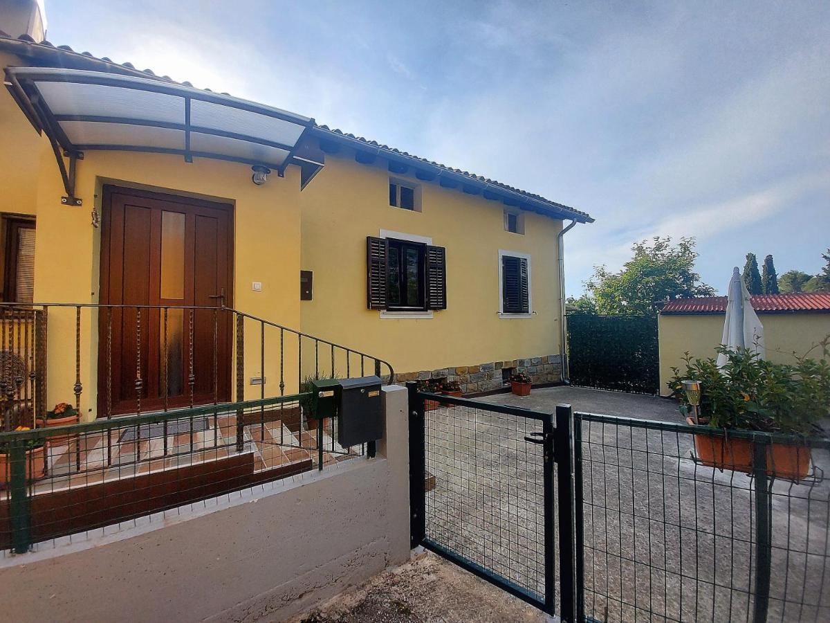 Apartma_Samy Izola Esterno foto